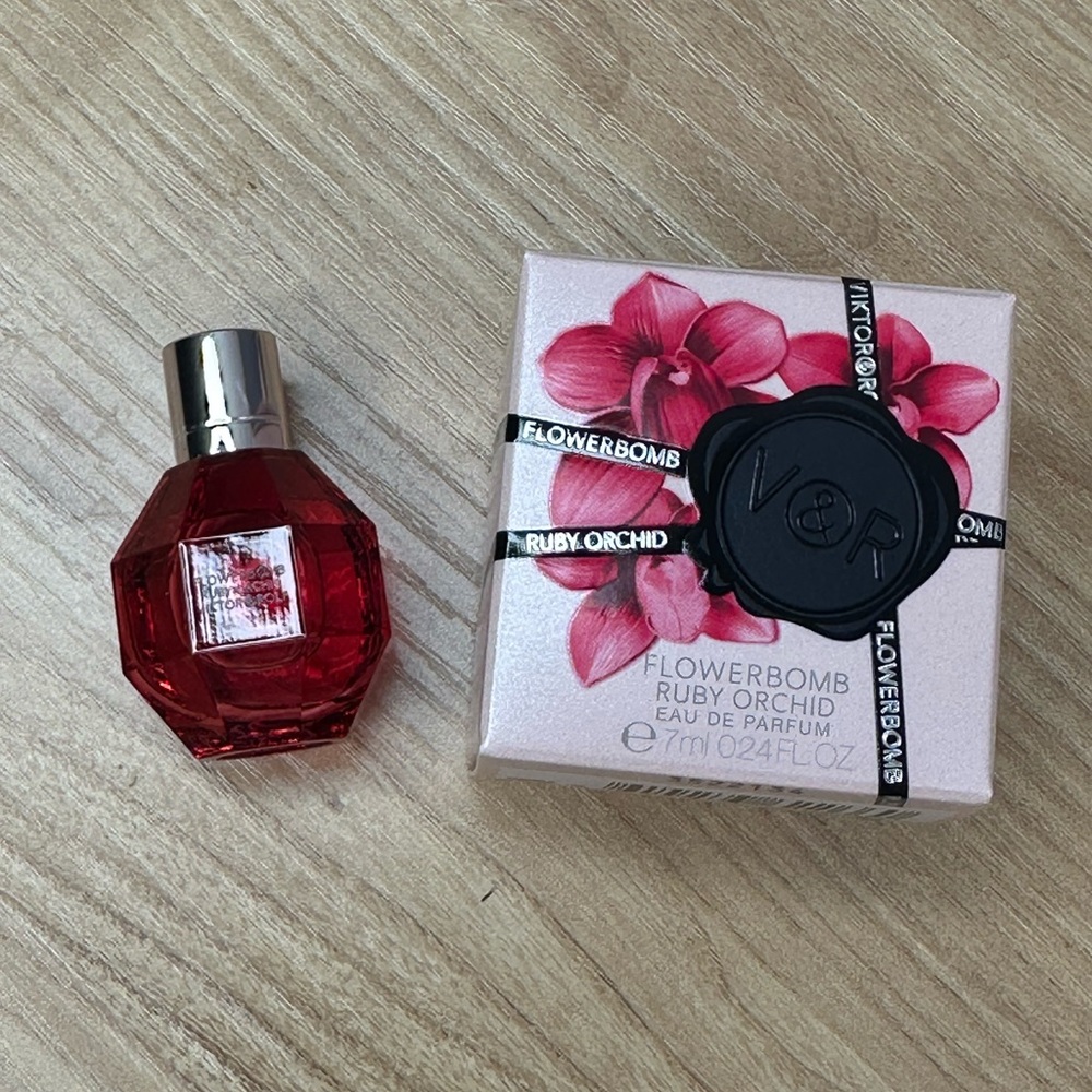 Viktor & Rolf Ruby Orchid Eau de Parfum mini Dabber 7ML